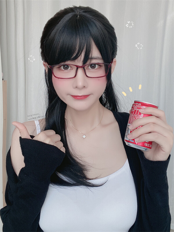 图片[2] - 超级控大脸妹“眼酱大魔王w”，全部在这了，各位同仁好好欣赏 - 柒兔瞄