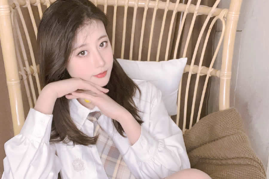 奈汐酱Nice  66集作品展现外貌出众和引人注目的“车灯“ - 柒兔瞄