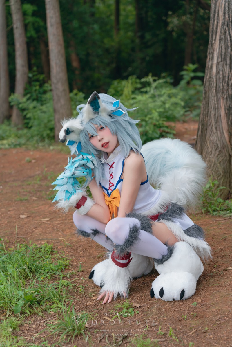 超萌兔娘COS，魔幻童话夺人眼球！ - 柒兔瞄